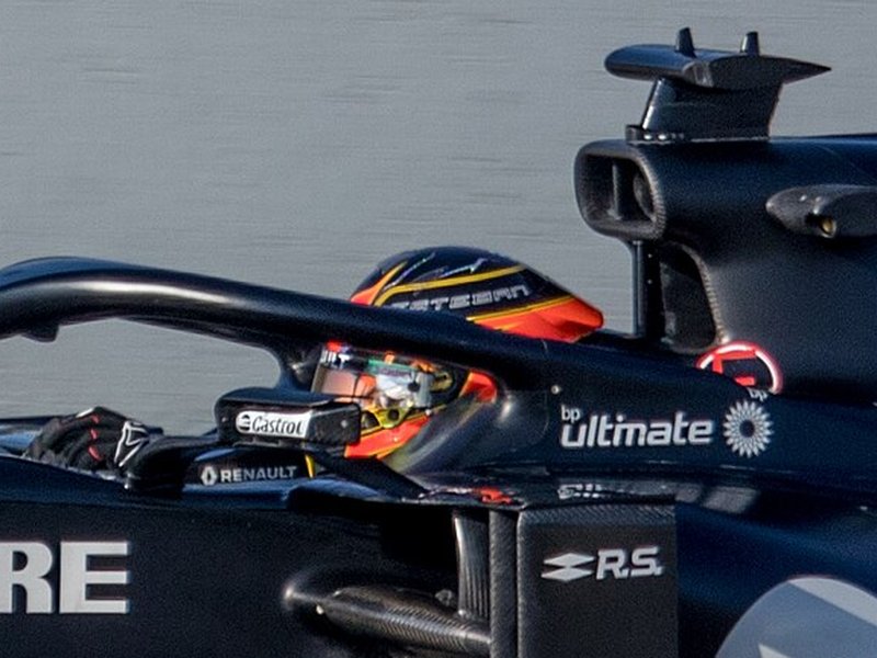 Photo of the Esteban Ocon 2020 season helmet