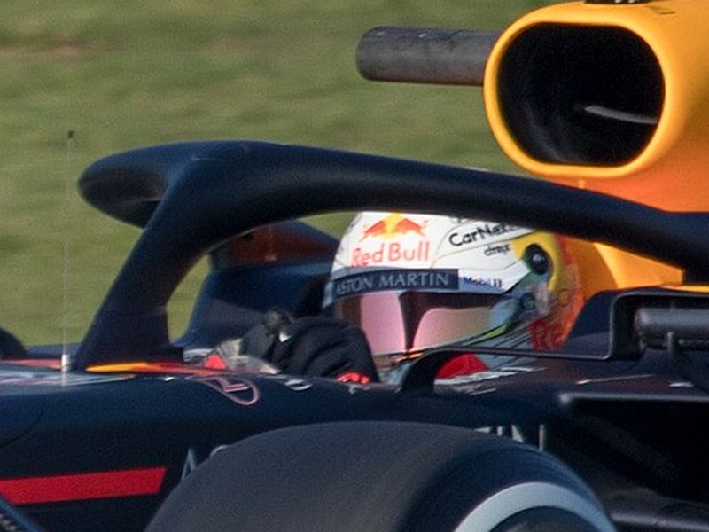 Photo of the Max Verstappen 2020 season helmet