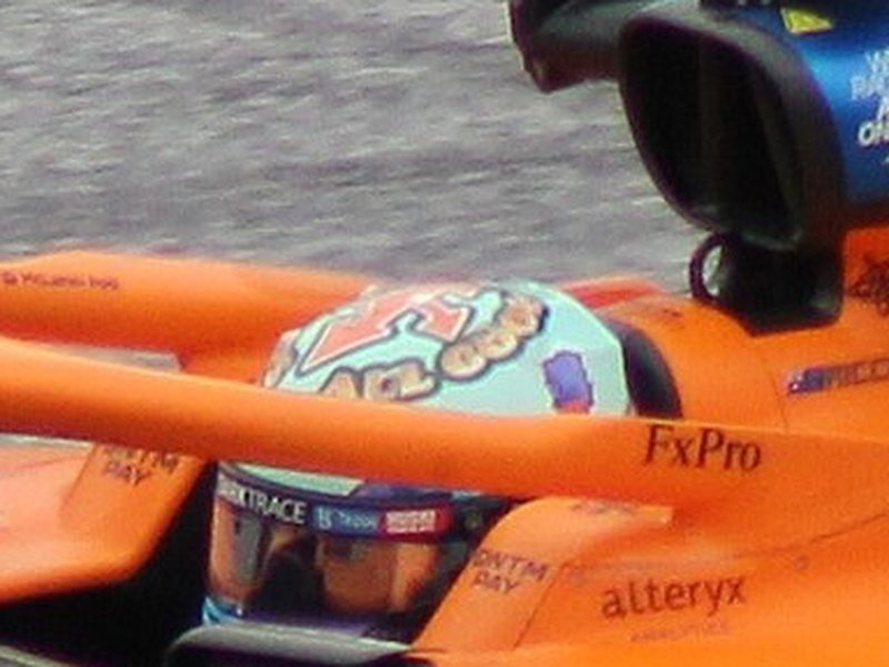 Photo of the Daniel Ricciardo 2021 season helmet