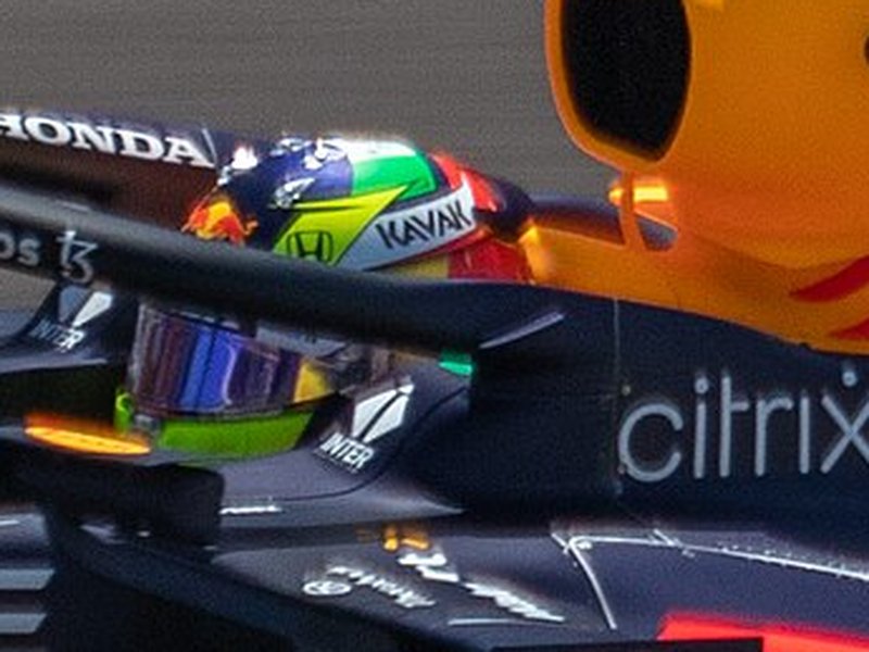 Photo of the Sergio Pérez 2021 season helmet