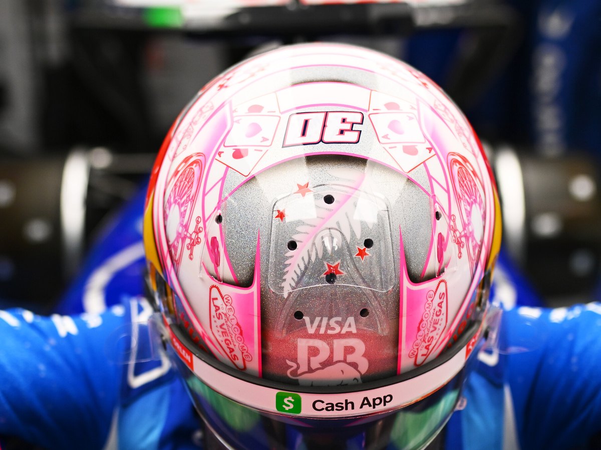 Photo of the Liam Lawson Playing cards and roulette helmet, Las Vegas Grand Prix 2024