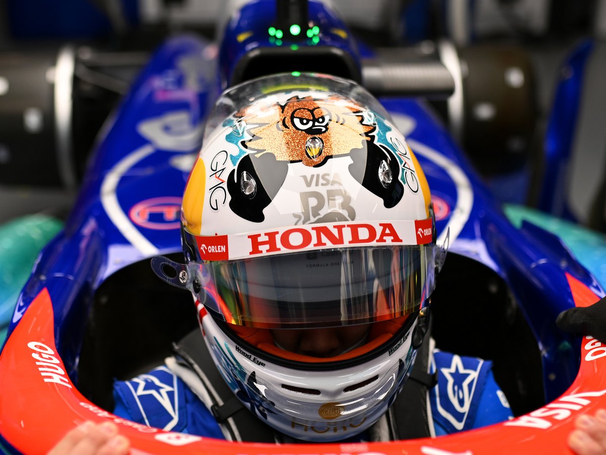 Photo of the Yuki Tsunoda Glittery furry creature helmet, Las Vegas Grand Prix 2024