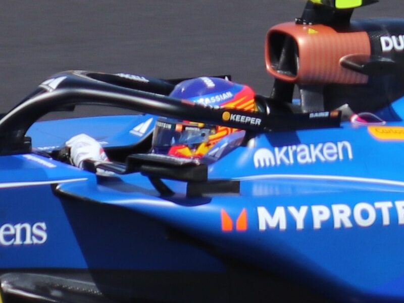 Photo of the Carlos Sainz 2025 season helmet