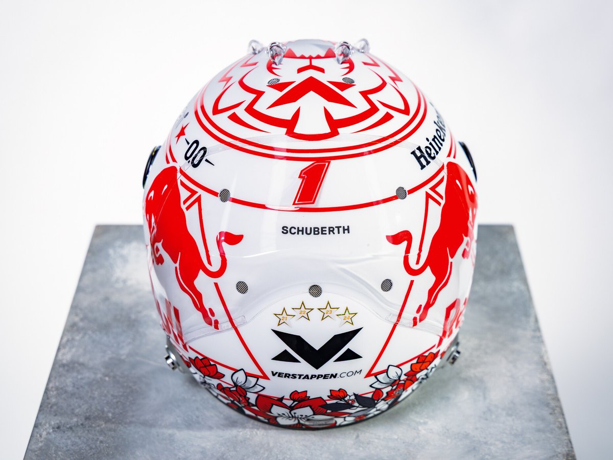 Helmet Rnd Max Verstappen Cherry blossom helmet: Japanese 2025