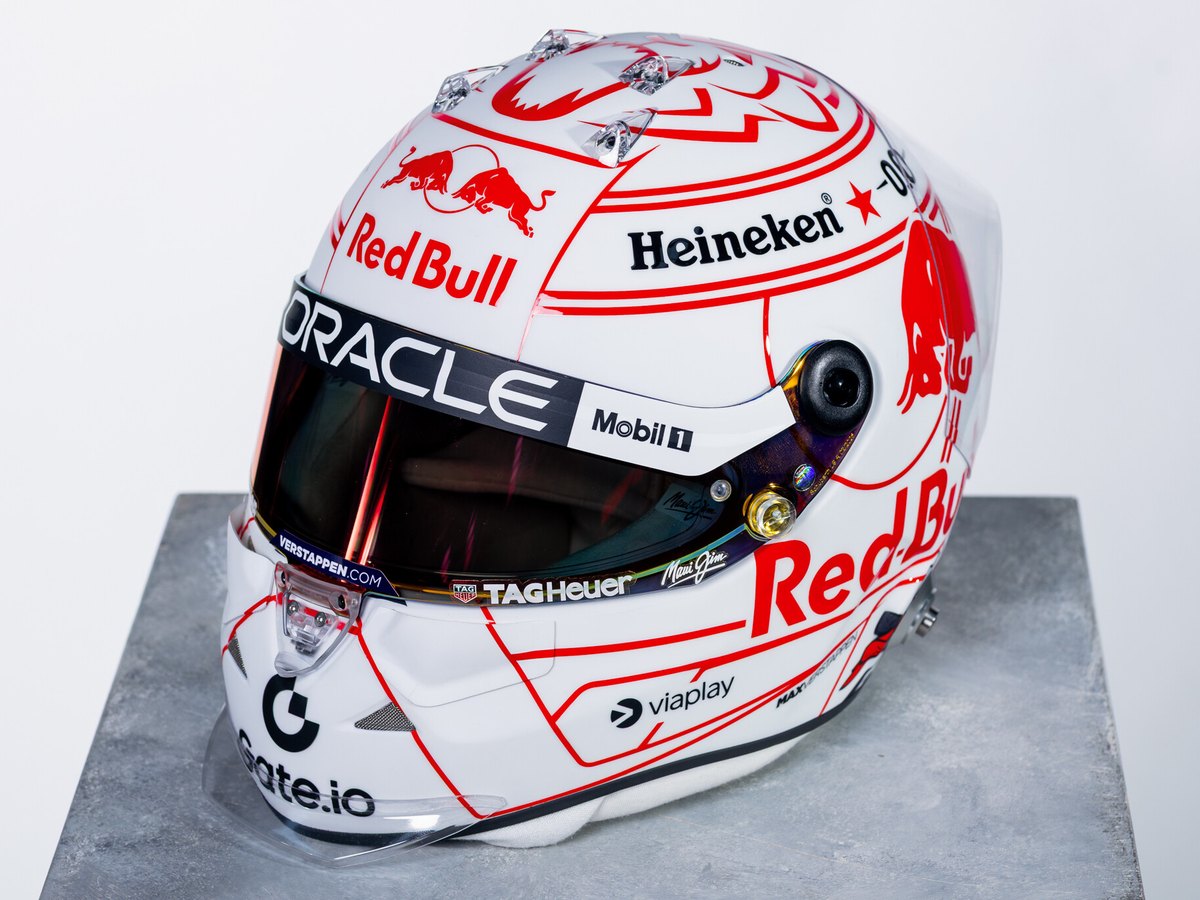 Photo of the Max Verstappen Japanese Grand Prix 2025 helmet