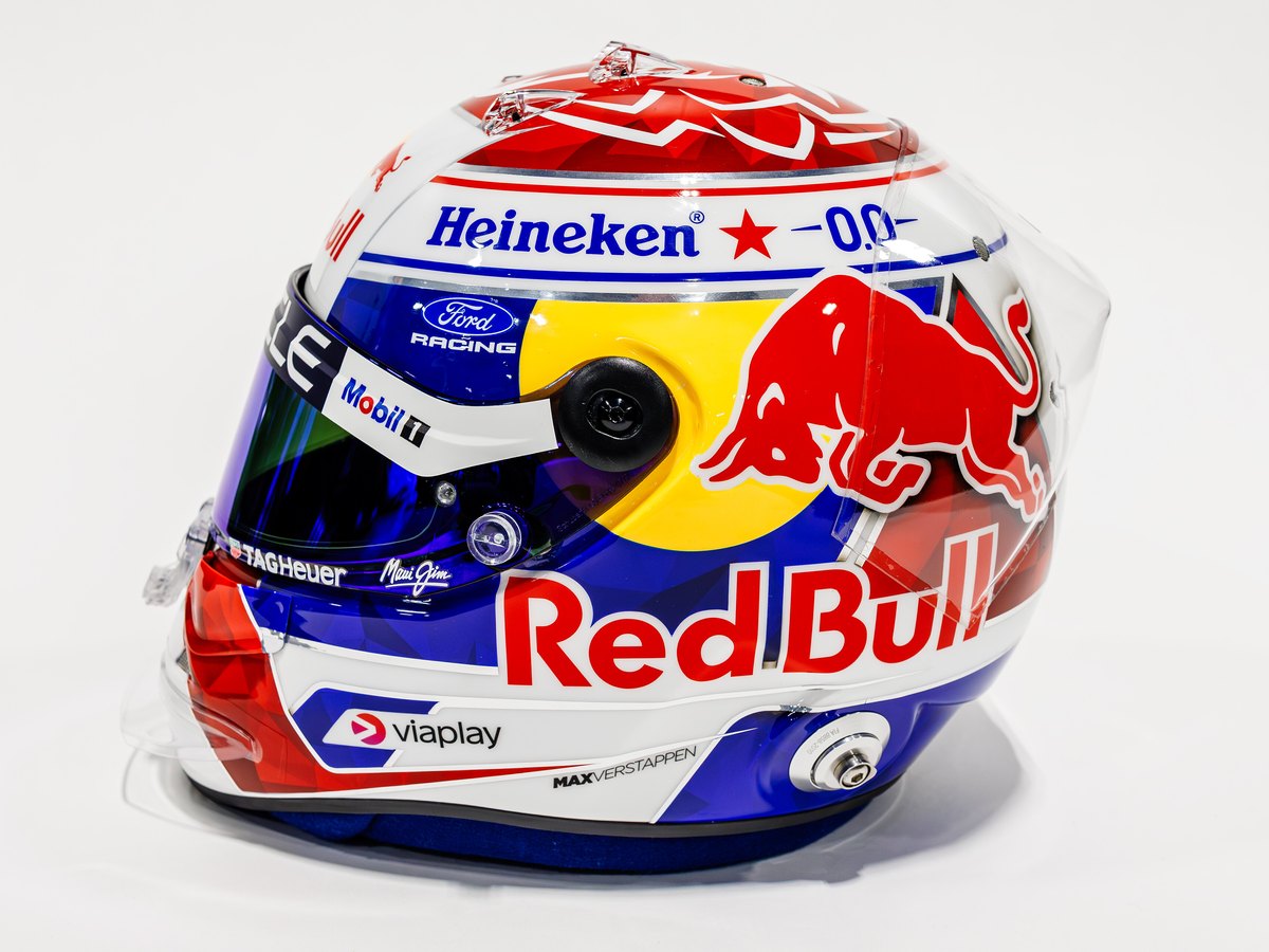 Photo of the Max Verstappen 2026 season helmet
