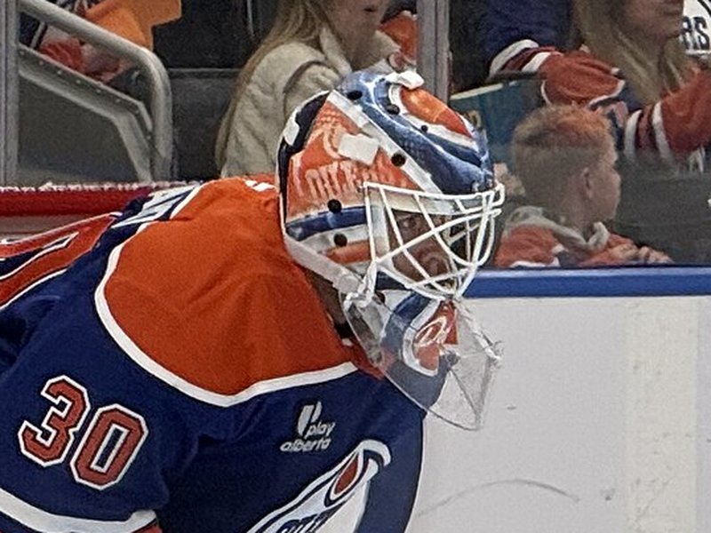 Photo of the Calvin Pickard Oil Drop Hockey helmet, 2025 season