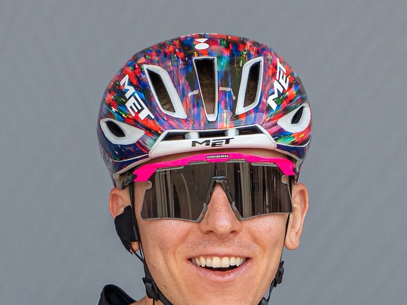Photo of the Tadej Pogačar Helmetverse helmet, Tour de France 2026